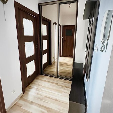 Apartament Blisko Centrum Apartment Warsaw Luaran gambar